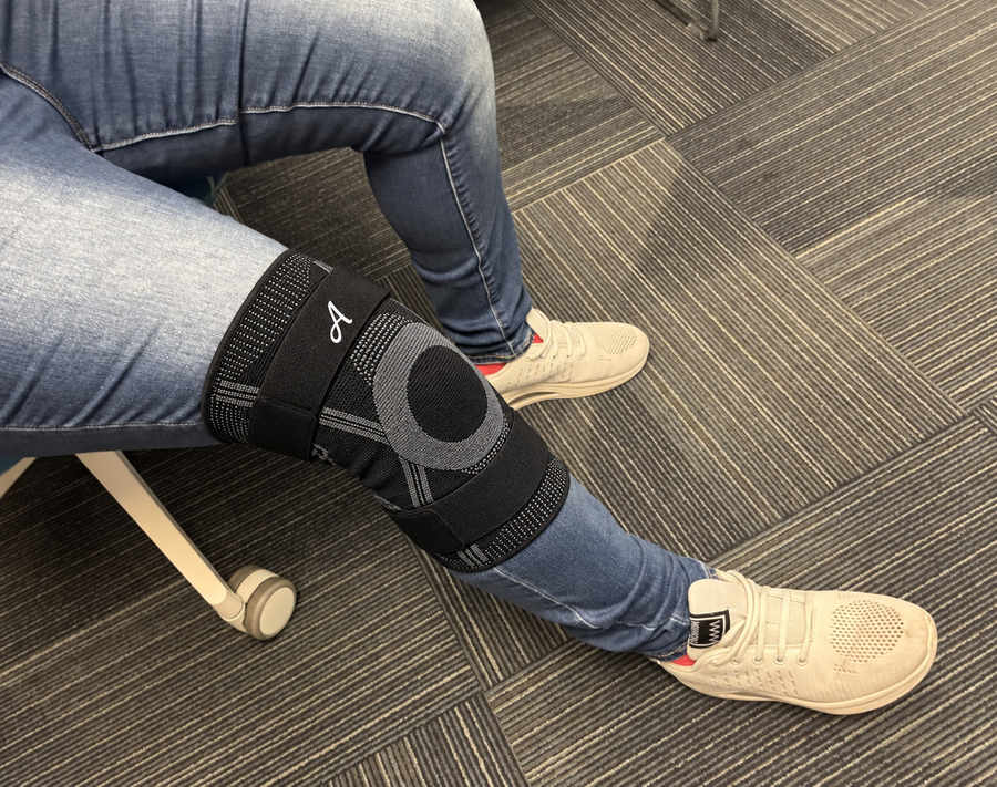 Digitally edited Avena knee brace illustration 2